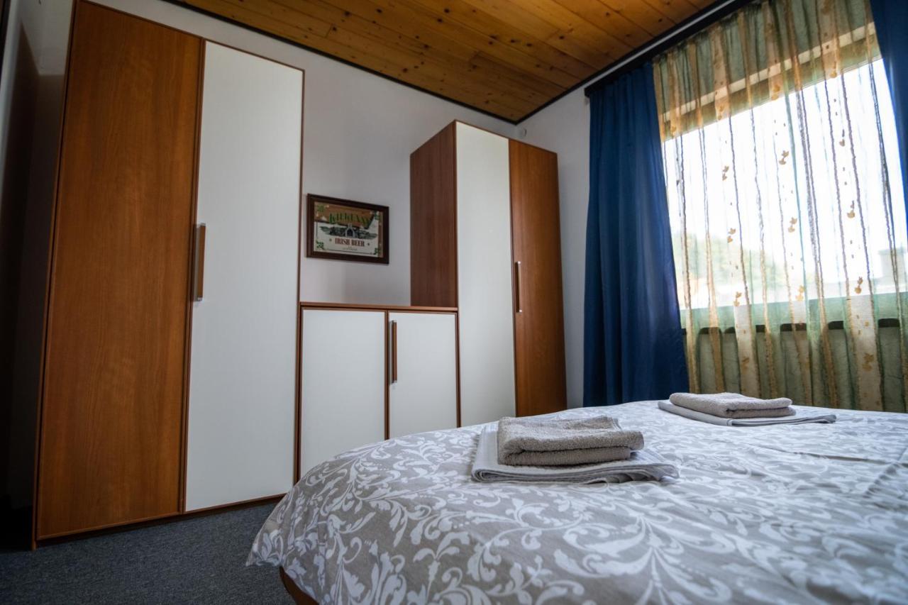 Apartment Biscan Самобор Экстерьер фото